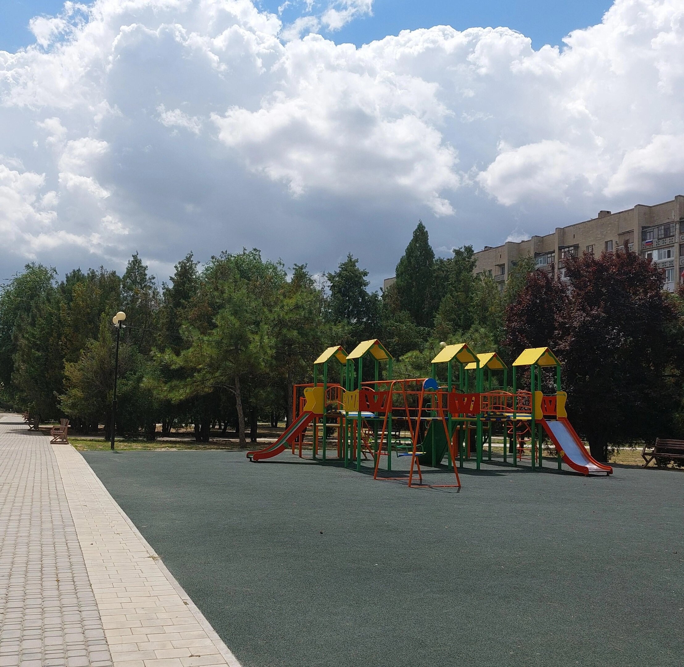 Детская площадка в Армянск — превью