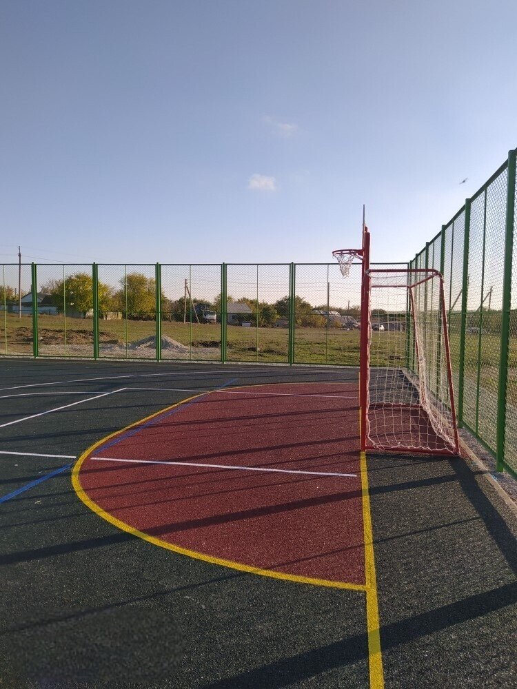 Спортивная площадка в Первомайское — превью